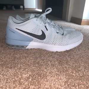 Nike airmax typha flywire